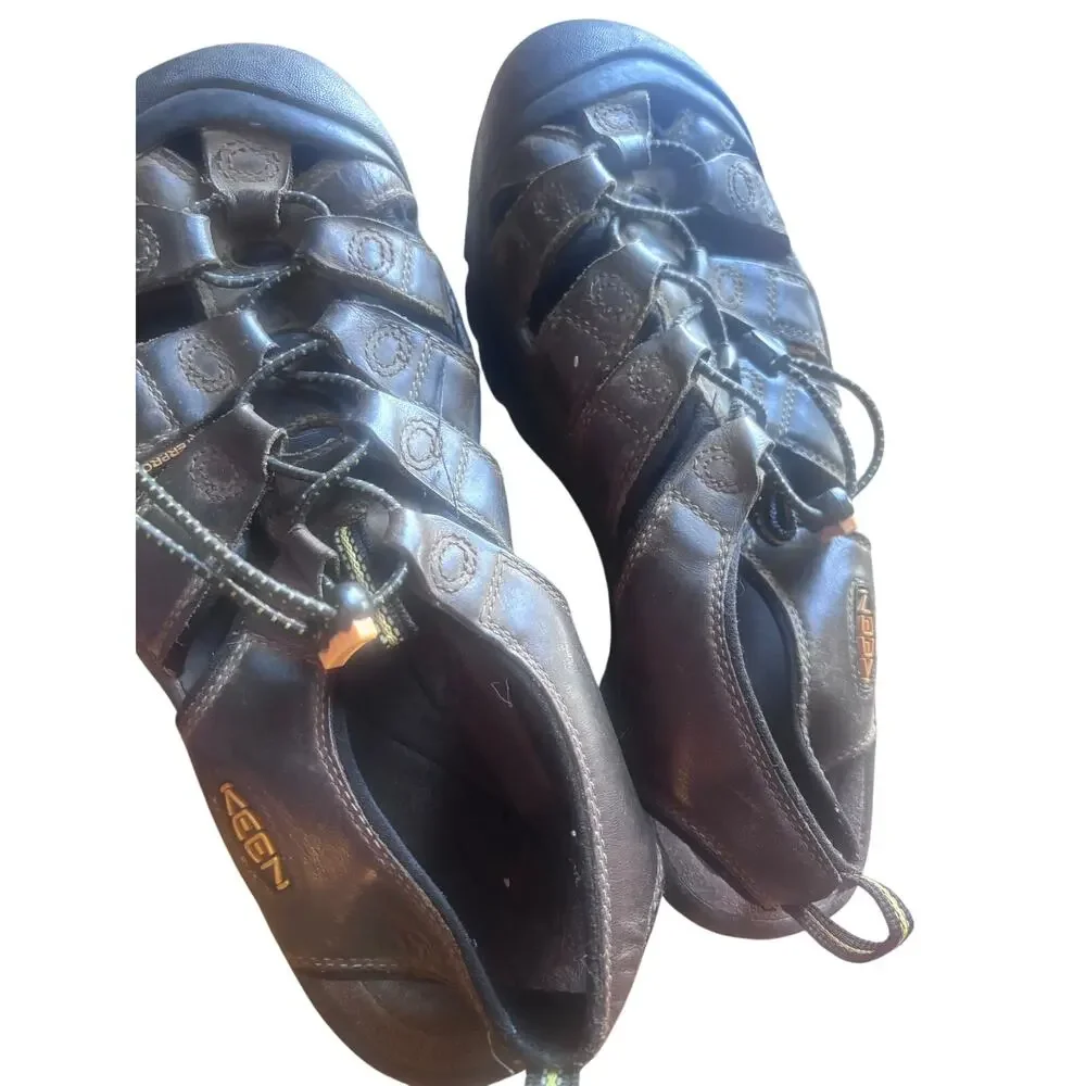Keen mens hiking sandals size 12 brown with lots of life left
